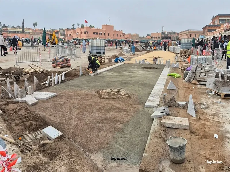 Jemaa El Fna : la rehabilitation de la place emblematique de Marrakech suscite la polemique