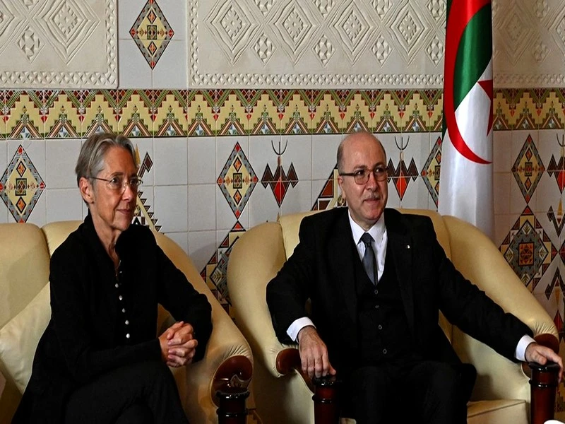 La question du Sahara inscrite dans la déclaration conjointe franco-algérienne