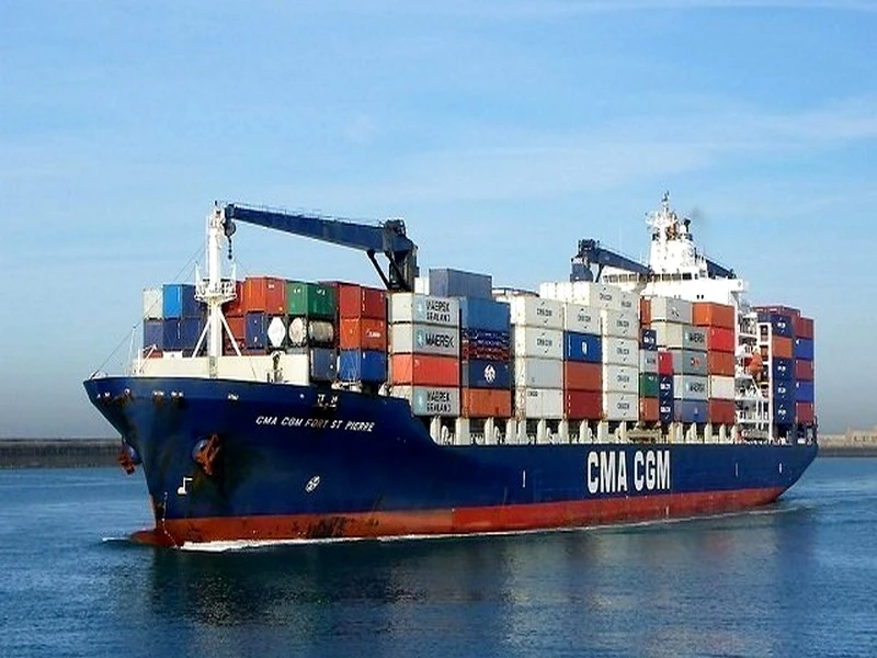 Fret maritime : le coût du conteneur depuis la Chine tombe à 9.000 dollars