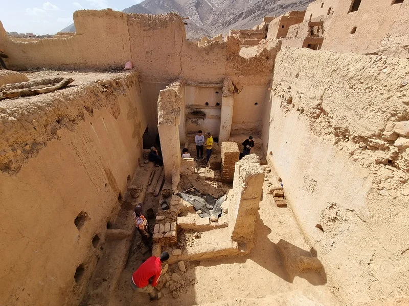 Maroc : Des amulettes, textiles et des fragments découverts à la synagogue de Tagadirt