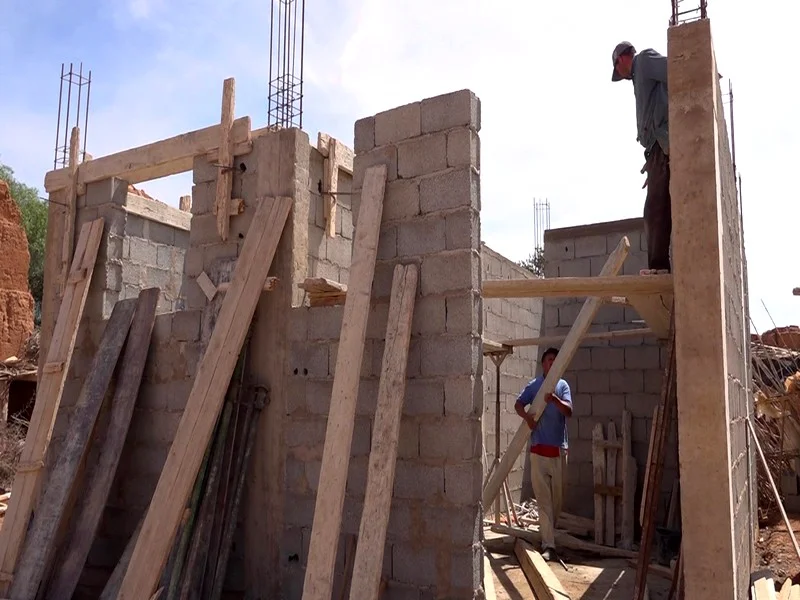 Reconstruction en Cours : Les Victimes du Séisme de Taroudant Récupèrent leurs Maisons