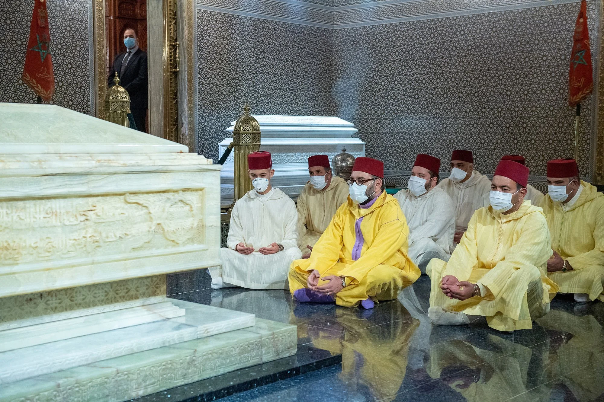 SM le Roi, Amir Al Mouminine, commémore l'anniversaire de la disparition de Feu SM le Roi Hassan II 