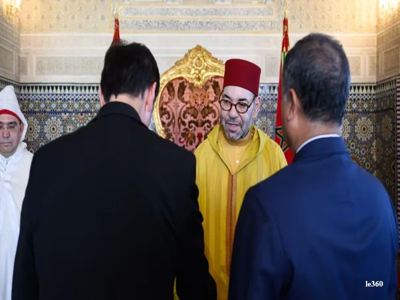 Mohammed VI reçoit de nouveaux ambassadeurs etrangers au Palais Royal de Rabat