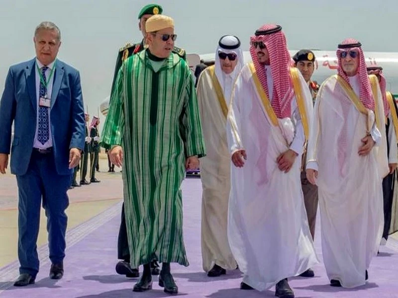 Arrivée à Djeddah du Prince Moulay Rachid pour représenter S.M. le Roi au Sommet arabe