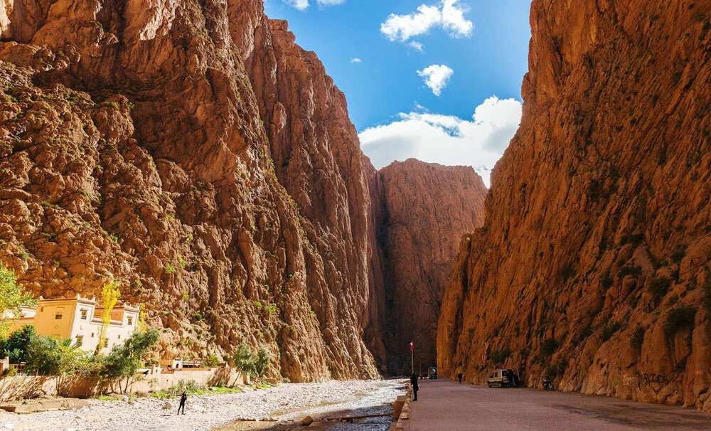 Véritable paradis de l’escalade, les fameuses gorges de Toudgha, situées dans la province de Tinghir, font l’objet d’un programme intégré de mise à niveau et de valorisation touristique durable, à l’initiative de la Société marocaine d’ingénierie tou