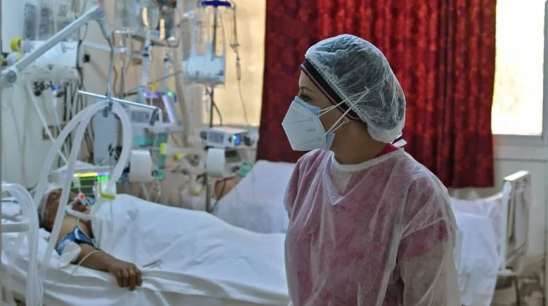 L’Afrique face au Covid-19 : en Tunisie, « le système de santé s’effondre »