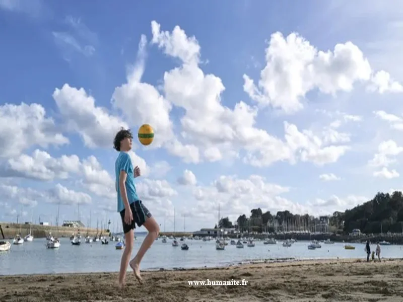 ALERTE TSGJB - Vacances d’ete : le cout des sejours prive des millions de Français de departs
