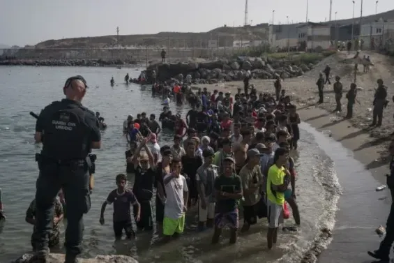Fnideq et Ceuta : renforcement du dispositif sécuritaire face à de nouveaux appels à des traversées massives