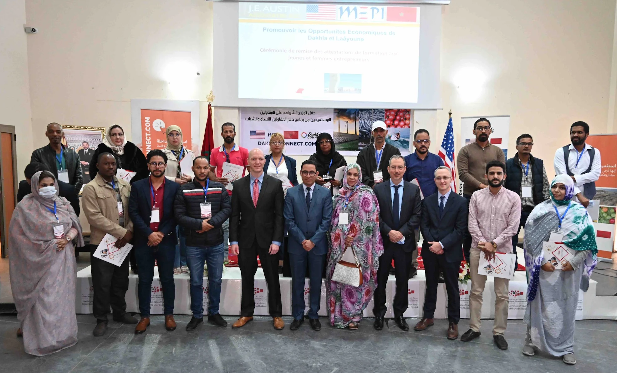 Sahara : Une délégation de l’ambassade des États-Unis visite des projets de développement