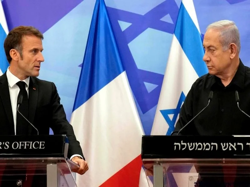 Macron appelle à l’arrêt des livraisons d’armes à Israël et plaide pour une solution politique au conflit