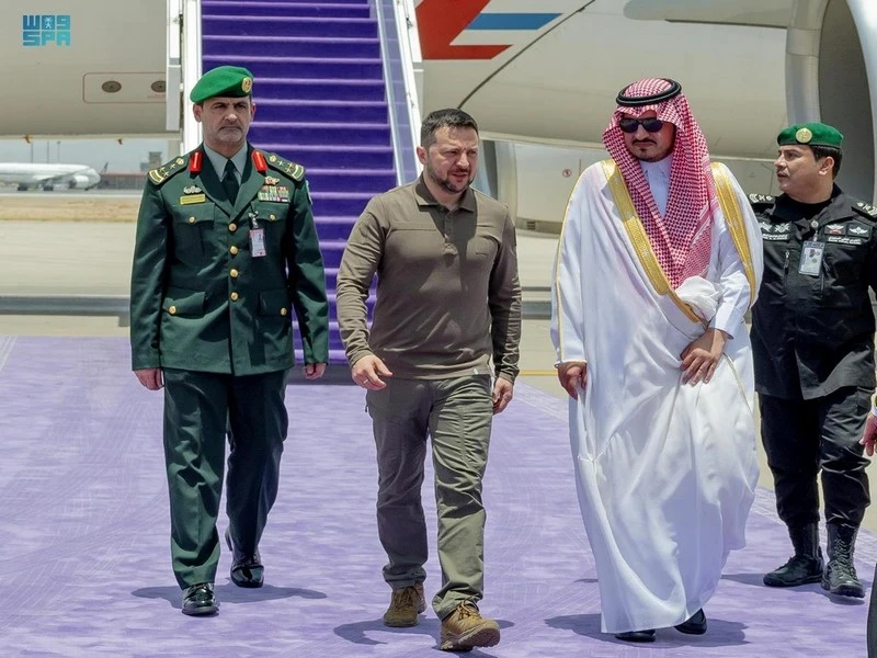 Sommet arabe : le président ukrainien Volodymyr Zelensky est arrivé à Djeddah