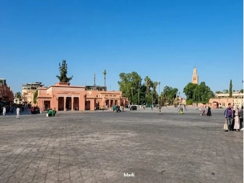 ALERTE TSGJB - Place Jemaa el-Fna a Marrakech : polemique apres des travaux de renovation controverses