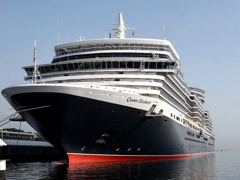 Le Queen Victoria fait escale à Tanger : plus de 2 000 croisiéristes découvrent la ville, nouveau hub du tourisme maritime