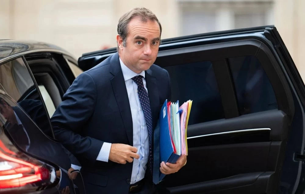 Sébastien Lecornu nommé Premier ministre et déjà à l’œuvre