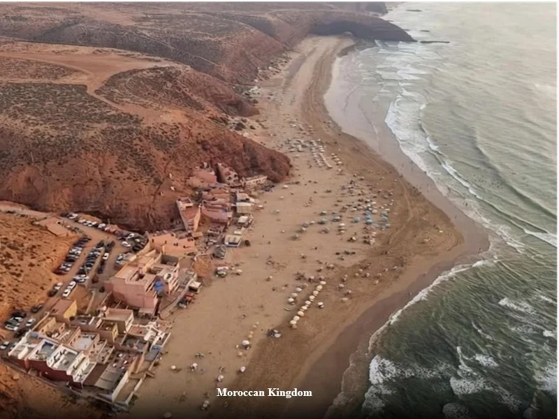 Sidi Ifni : demolition a Mirleft et liberation de la plage de Legzira pour un tourisme durable