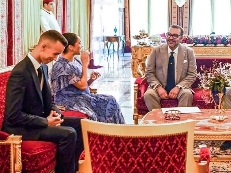 Mohammed VI, Meghan et Moulay El Hassan: la photo qui a enflammé la toile
