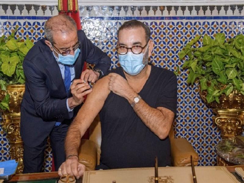#MAROC_VACCINATION_ROOI_MAROC: Le Roi Mohammed VI reçoit la première dose du vaccin contre la Covi