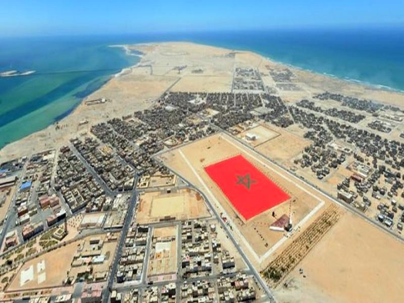 À Dakhla, Lalla Noufissa plante un hôtel entre les dunes du PK25