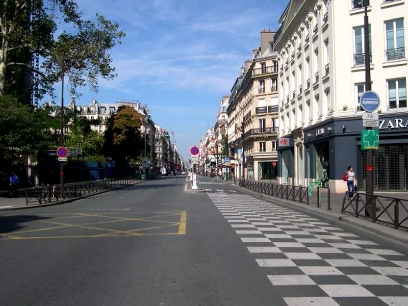 2020 Marque un Tournant pour l'Immobilier Parisien : Baisse des Prix et Réglementation Stricte des Locations Meublées