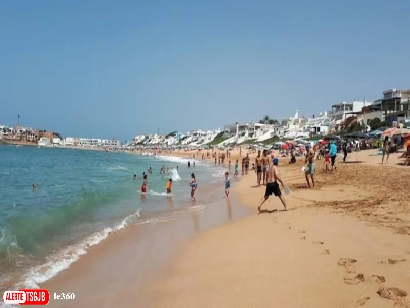 ALERTE TSGJB Plages au Maroc : comment les familles reinventent la culture balneaire 