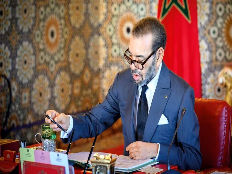 Le Roi Mohammed VI subit avec succès une opération de l’épaule gauche après une fracture causée par une chute sportive