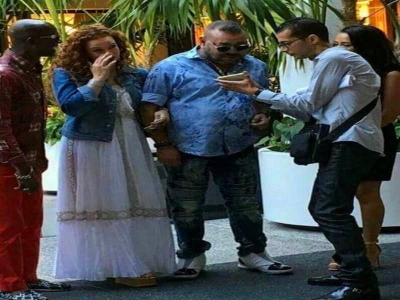 L'image du jour. Mohammed VI et la princesse Lalla Salma décontractés à Miami