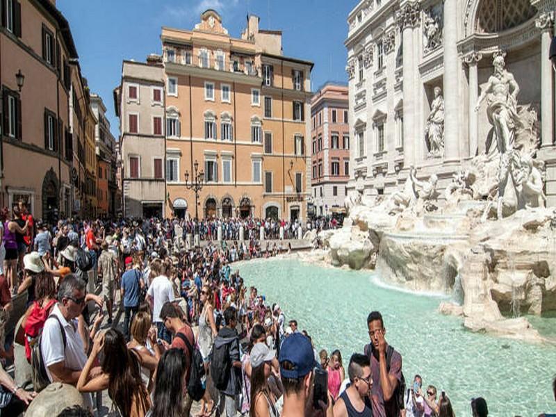 Rome, Berlin... Leurs méthodes désagréables pour réduire le nombre de touristes