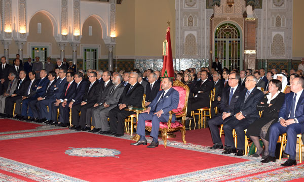 S.M. le Roi préside à Casablanca la cérémonie de signature de huit conve